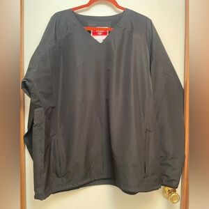 XL Team 365 black windbreaker Jacket. Men’s black pullover.